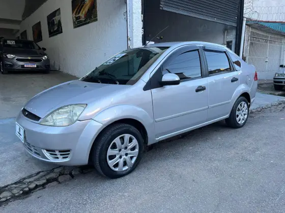 FORD FIESTA 1.0 MPI SUPERCHARGER SEDAN 8V GASOLINA 4P MANUAL FORD FIESTA 1.0 MPI SUPERCHARGER SEDAN 8V GASOLINA 4P MANUAL