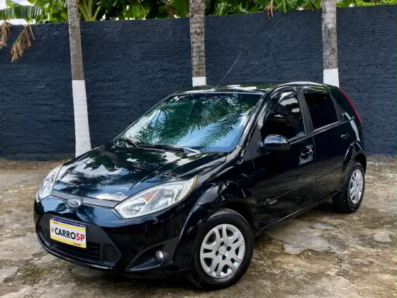 FORD FIESTA 1.0 ROCAM SE PLUS HATCH 8V FLEX 4P MANUAL