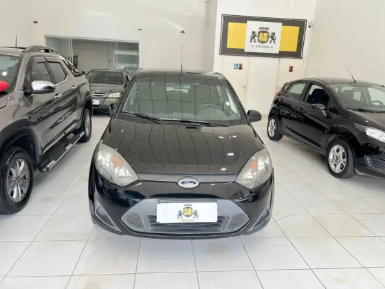 FORD FIESTA 1.6 ROCAM HATCH 8V FLEX 4P MANUAL FORD FIESTA 1.6 ROCAM HATCH 8V FLEX 4P MANUAL