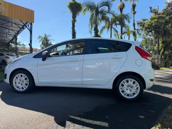 FORD-FIESTA-2016