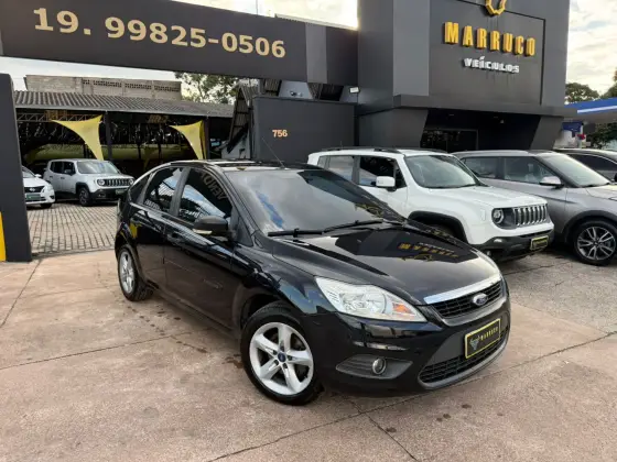 FORD FOCUS 1.6 GL 16V FLEX 4P MANUAL FORD FOCUS 1.6 GL 16V FLEX 4P MANUAL