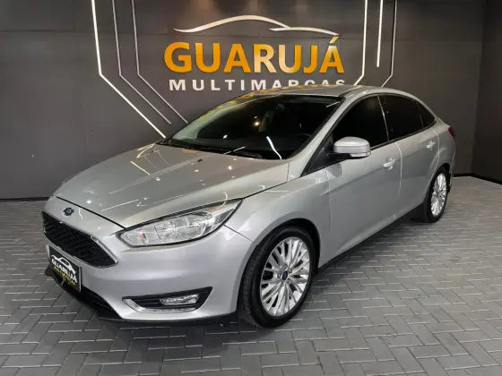 FORD FOCUS 2.0 SE PLUS FASTBACK 16V FLEX 4P POWERSHIFT