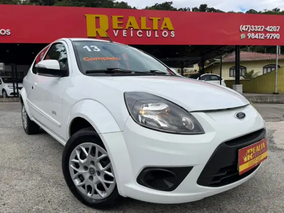 FORD KA 1.0 MPI 8V FLEX 2P MANUAL FORD KA 1.0 MPI 8V FLEX 2P MANUAL