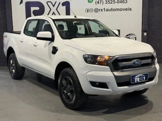 FORD RANGER 2.2 XLS 4X4 CD 16V DIESEL 4P AUTOMÁTICO FORD RANGER 2.2 XLS 4X4 CD 16V DIESEL 4P AUTOMÁTICO
