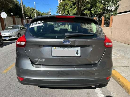 FORD-FOCUS-2018