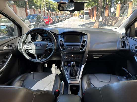 FORD-FOCUS-2018