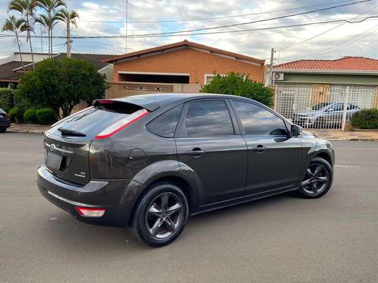 FORD-FOCUS-2.0 16V FLEX 4P AUTOMÁTICO FORD-FOCUS-2012