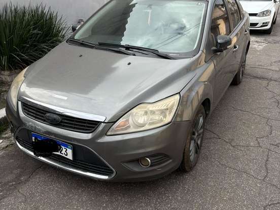 FORD-FOCUS-2.0 GHIA SEDAN 16V GASOLINA 4P AUTOMÁTICO FORD-FOCUS-2009