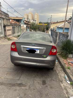 FORD-FOCUS-2009