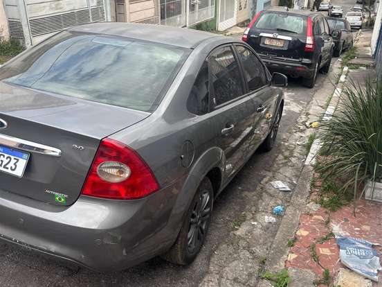 FORD-FOCUS-2.0 GHIA SEDAN 16V GASOLINA 4P AUTOMÁTICO FORD-FOCUS-2009