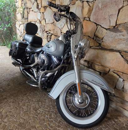 HARLEY-DAVIDSON-SOFTAIL HERITAGE CLASSIC-2011