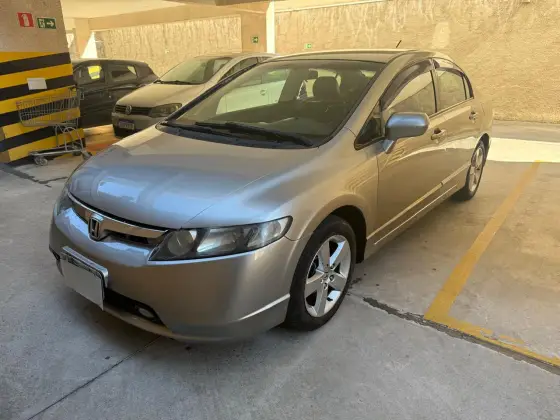HONDA CIVIC 1.8 LXS 16V FLEX 4P MANUAL HONDA CIVIC 1.8 LXS 16V FLEX 4P MANUAL