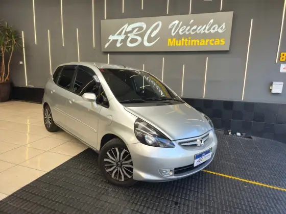 HONDA FIT 1.4 LX 8V FLEX 4P MANUAL HONDA FIT 1.4 LX 8V FLEX 4P MANUAL