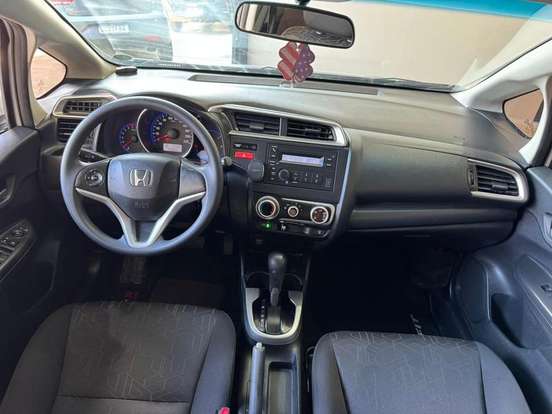 HONDA-FIT-2016