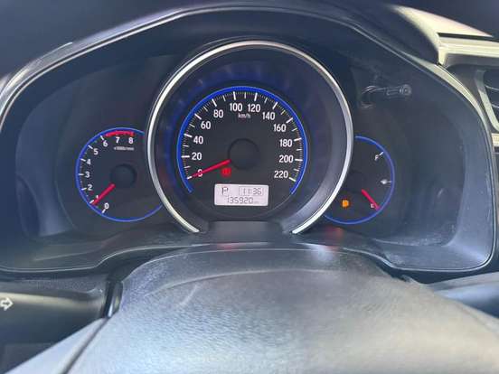 HONDA-FIT-2016