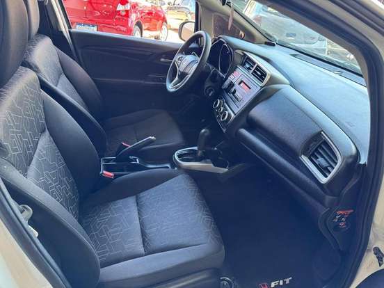 HONDA-FIT-2016