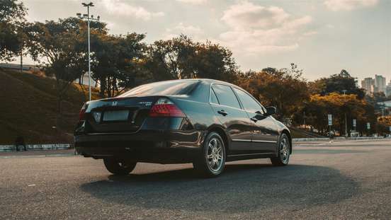 HONDA-ACCORD-2005