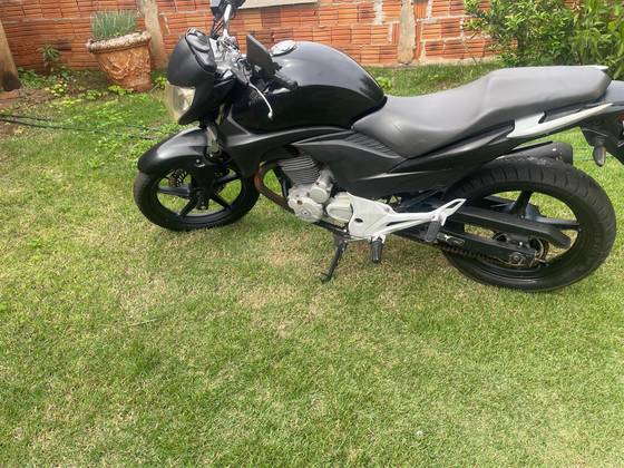 HONDA CB 300R 