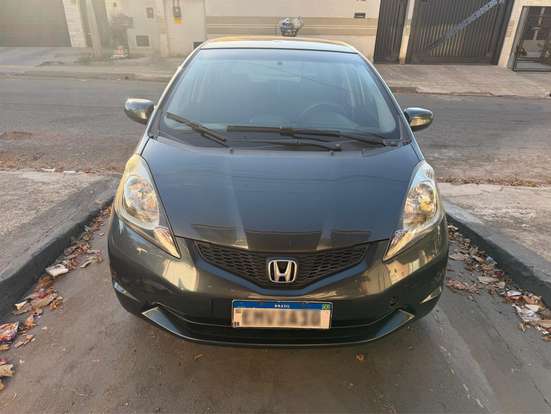 HONDA-FIT-2010
