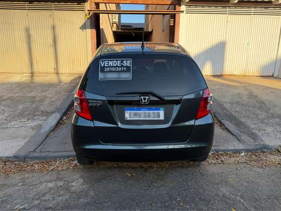 HONDA-FIT-2010
