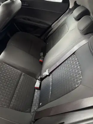 HYUNDAI-HB20-2023
