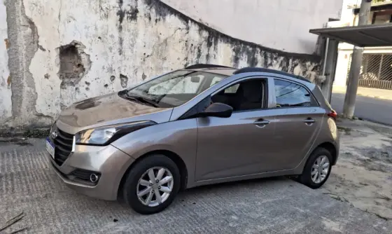 HYUNDAI HB20 1.0 COMFORT PLUS 12V FLEX 4P MANUAL HYUNDAI HB20 1.0 COMFORT PLUS 12V FLEX 4P MANUAL