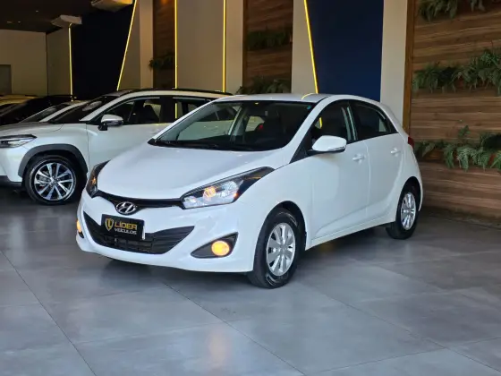 HYUNDAI HB20 1.0 COMFORT PLUS 12V FLEX 4P MANUAL HYUNDAI HB20 1.0 COMFORT PLUS 12V FLEX 4P MANUAL