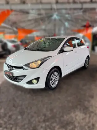 HYUNDAI HB20 1.6 COMFORT PLUS 16V FLEX 4P MANUAL HYUNDAI HB20 1.6 COMFORT PLUS 16V FLEX 4P MANUAL