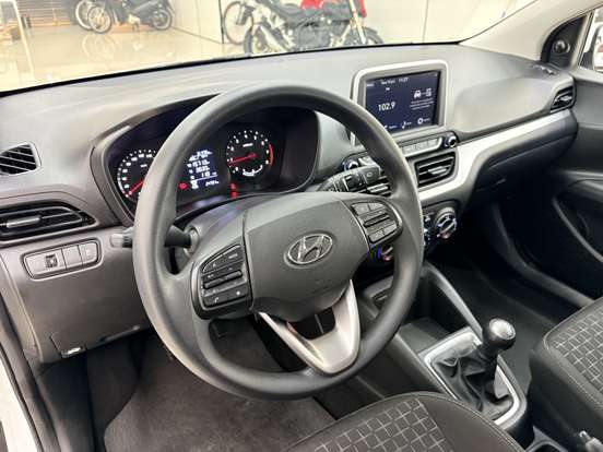 HYUNDAI-HB20-2025
