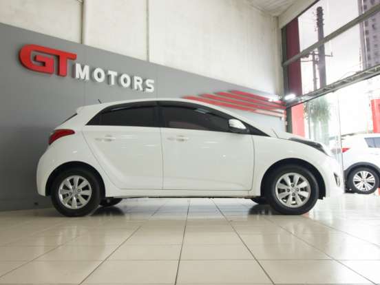 HYUNDAI-HB20-1.6 COMFORT STYLE 16V FLEX 4P MANUAL HYUNDAI-HB20-2014