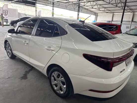 HYUNDAI-HB20S-1.0 12V FLEX COMFORT PLUS MANUAL HYUNDAI-HB20S-2023