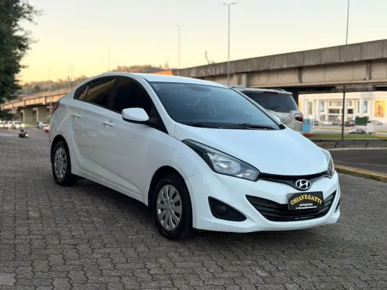 HYUNDAI HB20S 1.0 COMFORT PLUS 12V FLEX 4P MANUAL