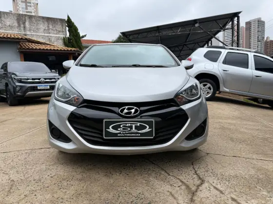 HYUNDAI HB20S 1.6 COMFORT PLUS 16V FLEX 4P AUTOMÁTICO HYUNDAI HB20S 1.6 COMFORT PLUS 16V FLEX 4P AUTOMÁTICO