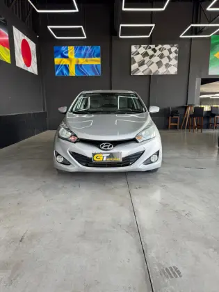 HYUNDAI HB20S 1.6 COMFORT PLUS 16V FLEX 4P MANUAL