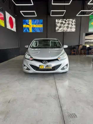 HYUNDAI HB20S 1.6 COMFORT PLUS 16V FLEX 4P MANUAL HYUNDAI HB20S 1.6 COMFORT PLUS 16V FLEX 4P MANUAL