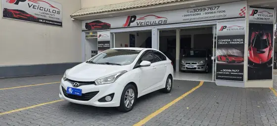 HYUNDAI HB20S 1.6 PREMIUM 16V FLEX 4P AUTOMÁTICO HYUNDAI HB20S 1.6 PREMIUM 16V FLEX 4P AUTOMÁTICO