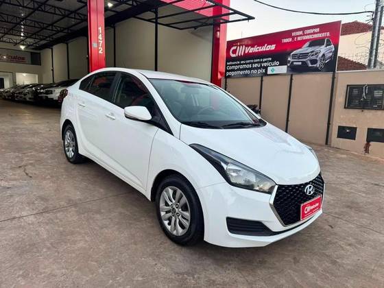 HYUNDAI HB20S 1.0 COMFORT PLUS 12V FLEX 4P MANUAL