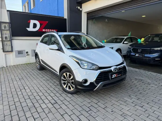 HYUNDAI HB20X 1.6 16V STYLE FLEX 4P MANUAL HYUNDAI HB20X 1.6 16V STYLE FLEX 4P MANUAL