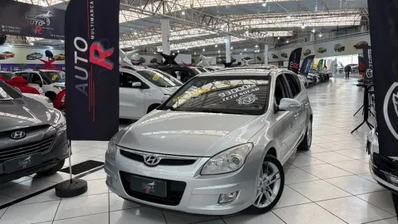 HYUNDAI I30 2.0 MPFI GLS 16V GASOLINA 4P AUTOMÁTICO HYUNDAI I30 2.0 MPFI GLS 16V GASOLINA 4P AUTOMÁTICO