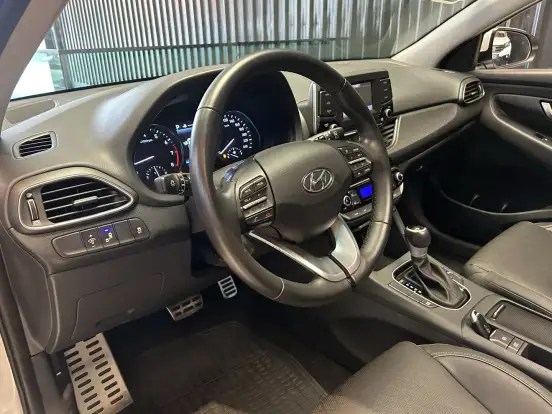 HYUNDAI-I30-2015