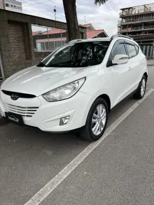 HYUNDAI IX35 2.0 MPFI GLS 16V FLEX 4P AUTOMÁTICO HYUNDAI IX35 2.0 MPFI GLS 16V FLEX 4P AUTOMÁTICO
