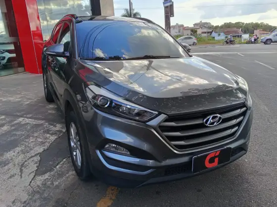 HYUNDAI TUCSON 1.6 16V T-GDI GASOLINA GLS ECOSHIFT HYUNDAI TUCSON 1.6 16V T-GDI GASOLINA GLS ECOSHIFT