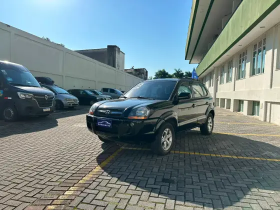 HYUNDAI TUCSON 2.0 MPFI GLS 16V 143CV 2WD FLEX 4P AUTOMÁTICO HYUNDAI TUCSON 2.0 MPFI GLS 16V 143CV 2WD FLEX 4P AUTOMÁTICO
