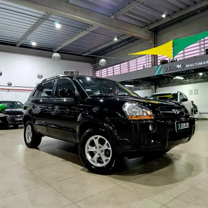 HYUNDAI TUCSON 2.0 MPFI GLS 16V 143CV 2WD GASOLINA 4P AUTOMÁTICO HYUNDAI TUCSON 2.0 MPFI GLS 16V 143CV 2WD GASOLINA 4P AUTOMÁTICO