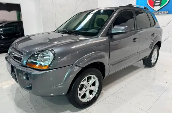 HYUNDAI TUCSON 2.0 MPFI GLS TOP 16V 143CV 2WD FLEX 4P AUTOMÁTICO HYUNDAI TUCSON 2.0 MPFI GLS TOP 16V 143CV 2WD FLEX 4P AUTOMÁTICO