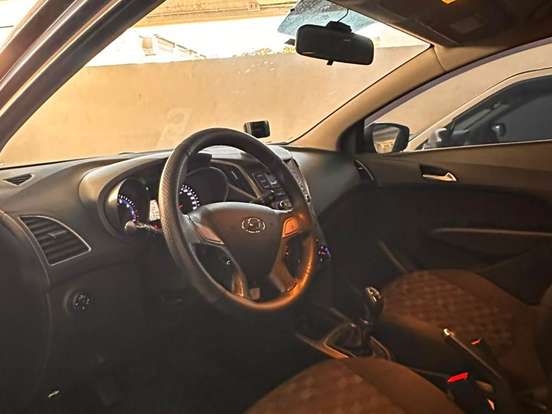 HYUNDAI-HB20-1.6 COMFORT STYLE 16V FLEX 4P MANUAL HYUNDAI-HB20-2016