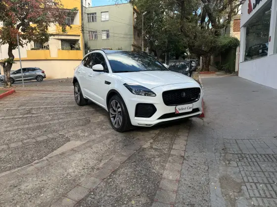 JAGUAR E-PACE 2.0 16V P250 FLEX R-DYNAMIC SE AWD AUTOMÁTICO JAGUAR E-PACE 2.0 16V P250 FLEX R-DYNAMIC SE AWD AUTOMÁTICO
