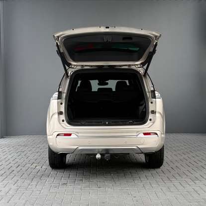 JEEP-COMMANDER-2.0 TD380 TURBO DIESEL OVERLAND AT9 JEEP-COMMANDER-2021