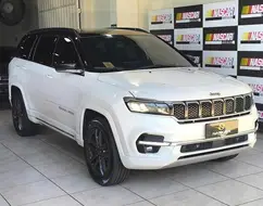 JEEP COMMANDER 2.2 TURBO DIESEL OVERLAND AT9 JEEP COMMANDER 2.2 TURBO DIESEL OVERLAND AT9