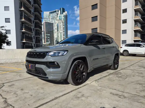 JEEP COMPASS 2.0 HURRICANE 4 TURBO GASOLINA BLACKHAWK AT9 JEEP COMPASS 2.0 HURRICANE 4 TURBO GASOLINA BLACKHAWK AT9